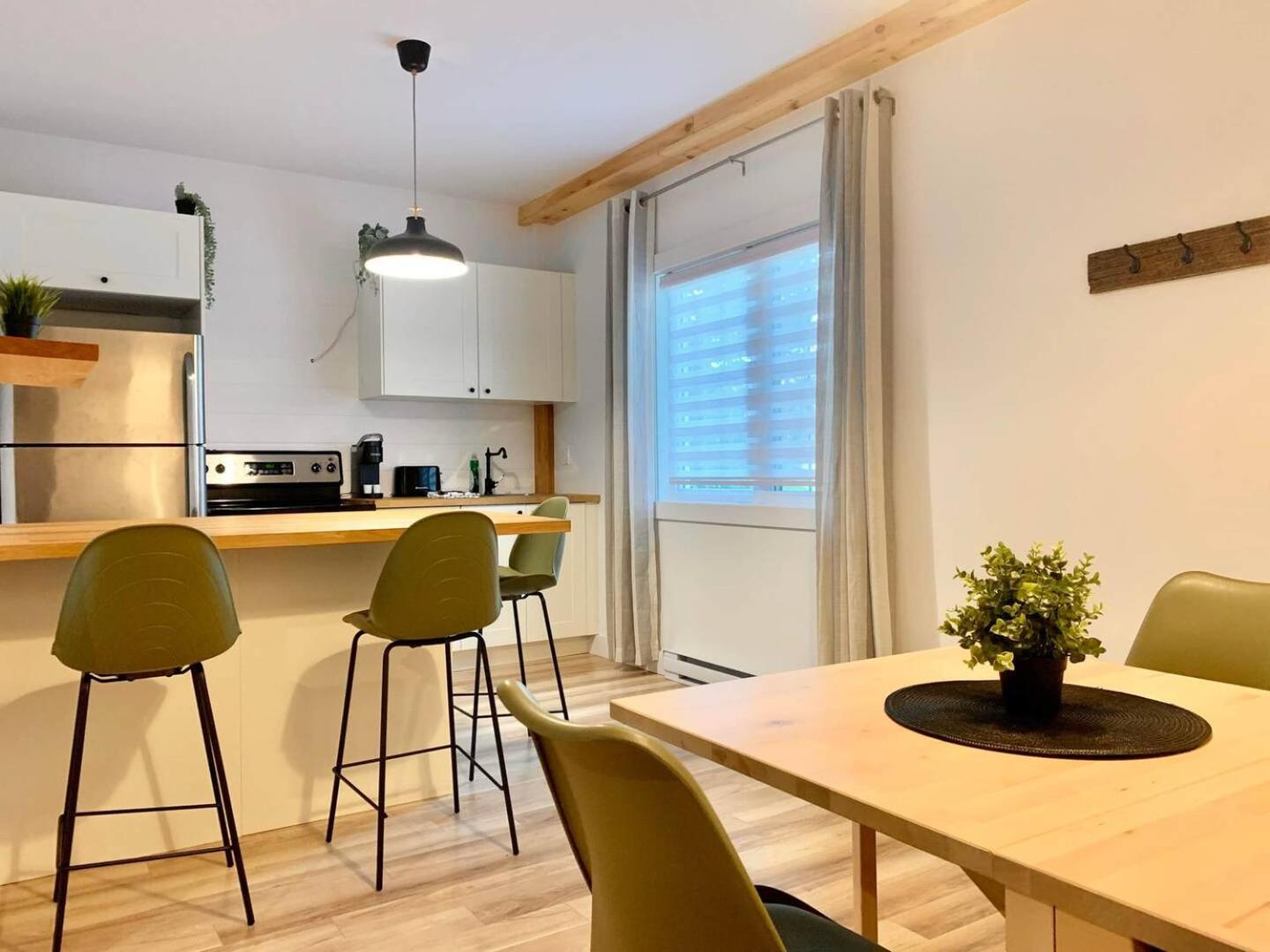 Condos St-Come - Bohemien, Au Coeur Des Activites Saint Come Ngoại thất bức ảnh